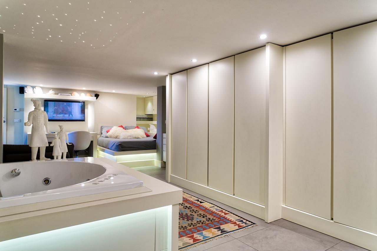 Luxury Eden Apartment Catania Bagian luar foto